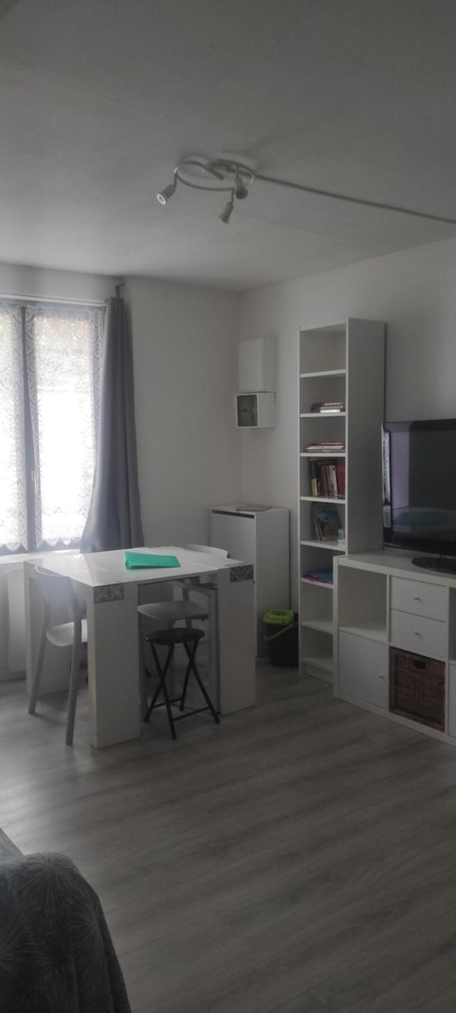 Superbe Appartement En Plein Centre Ville Viarmes Екстер'єр фото