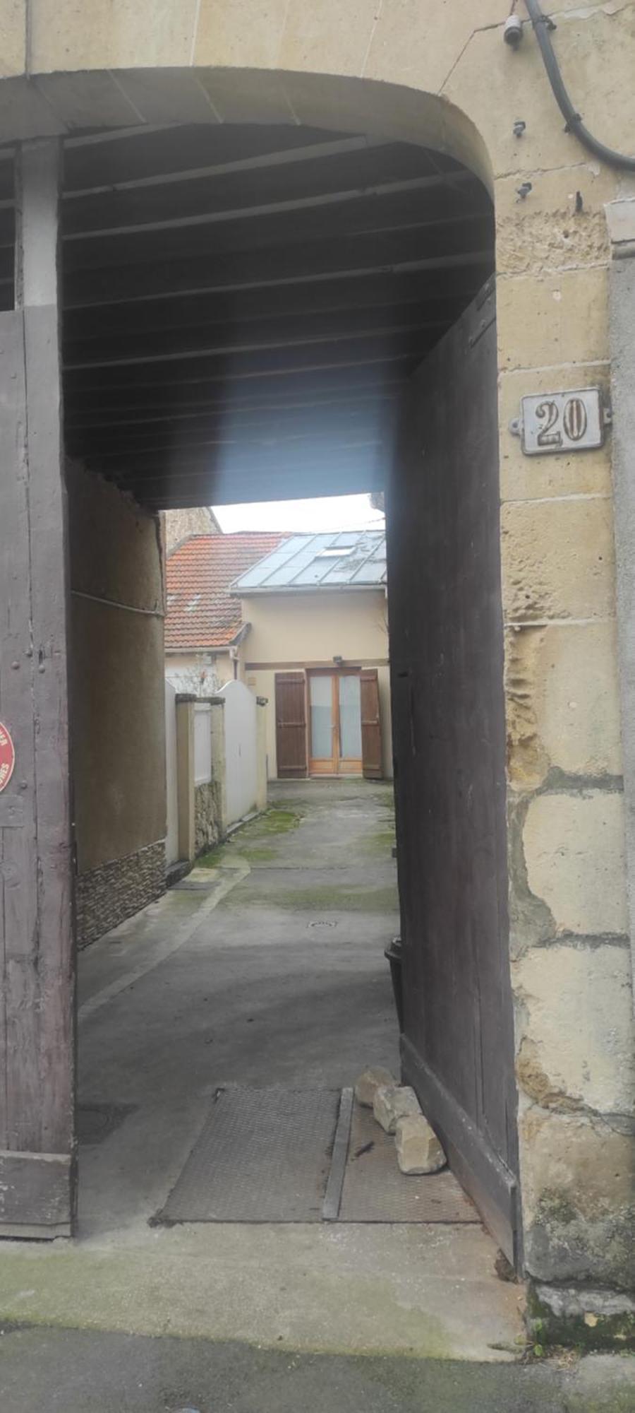 Superbe Appartement En Plein Centre Ville Viarmes Екстер'єр фото
